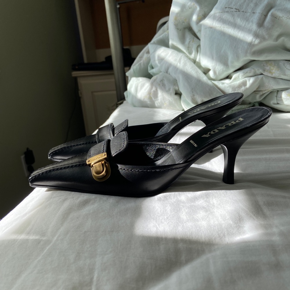 Prada vero cuoio buckle kitten heeled mules - Picture 4 of 7